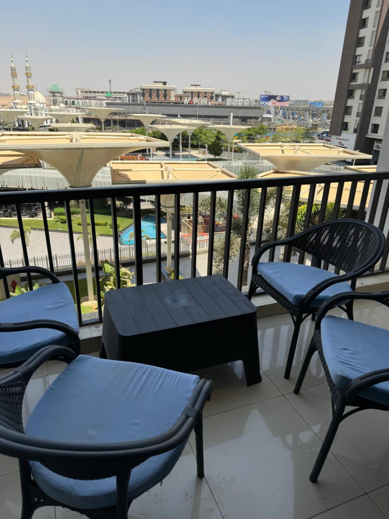 Apartment Elegant With Balcony View And Pool Access *